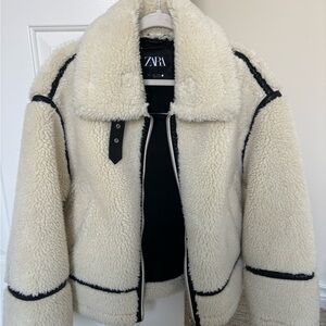 Zara Sherpa Jacket Size Small